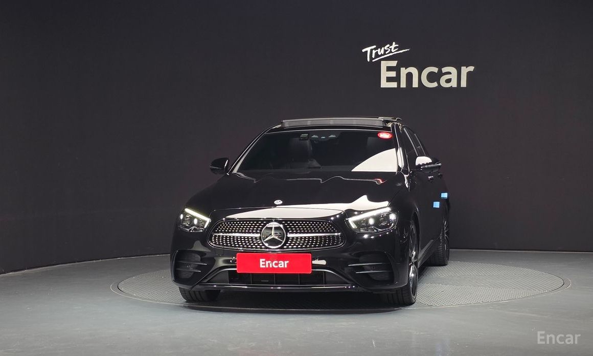  Mercedes-Benz E-Class