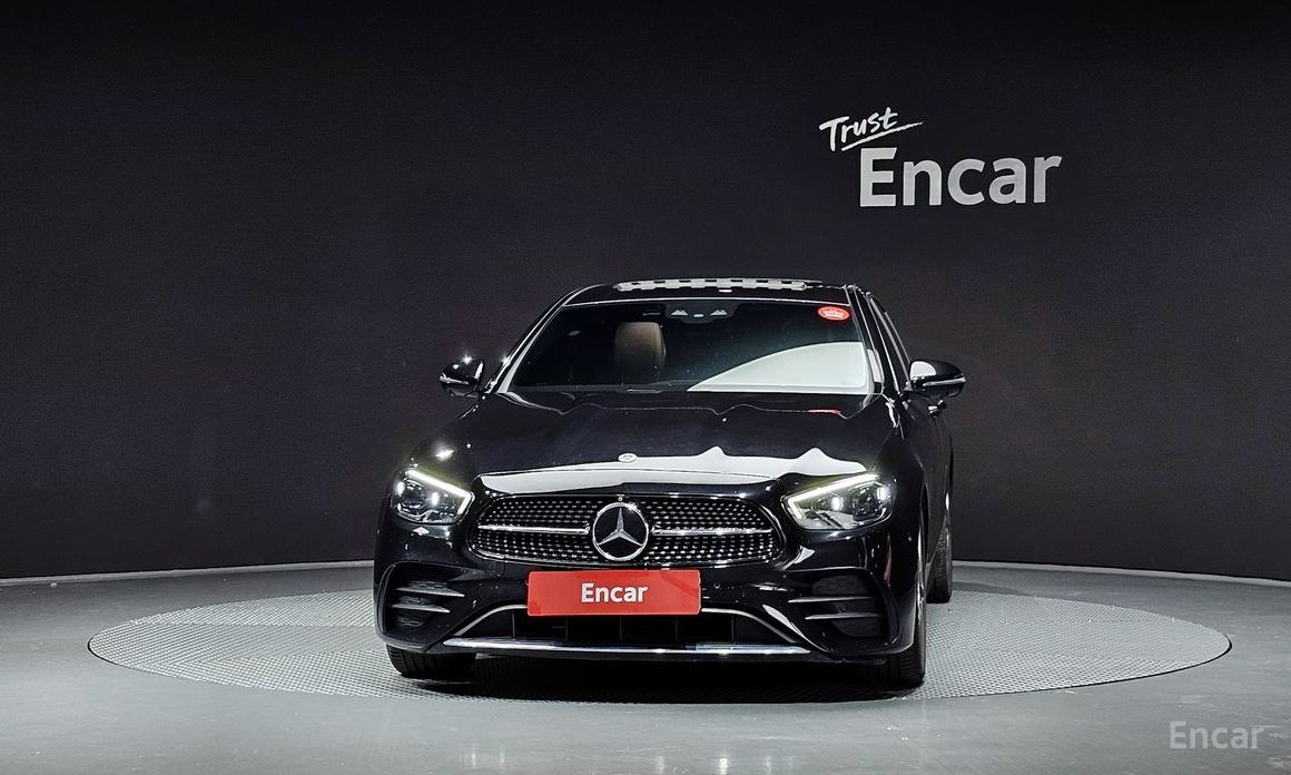  Mercedes-Benz E-Class