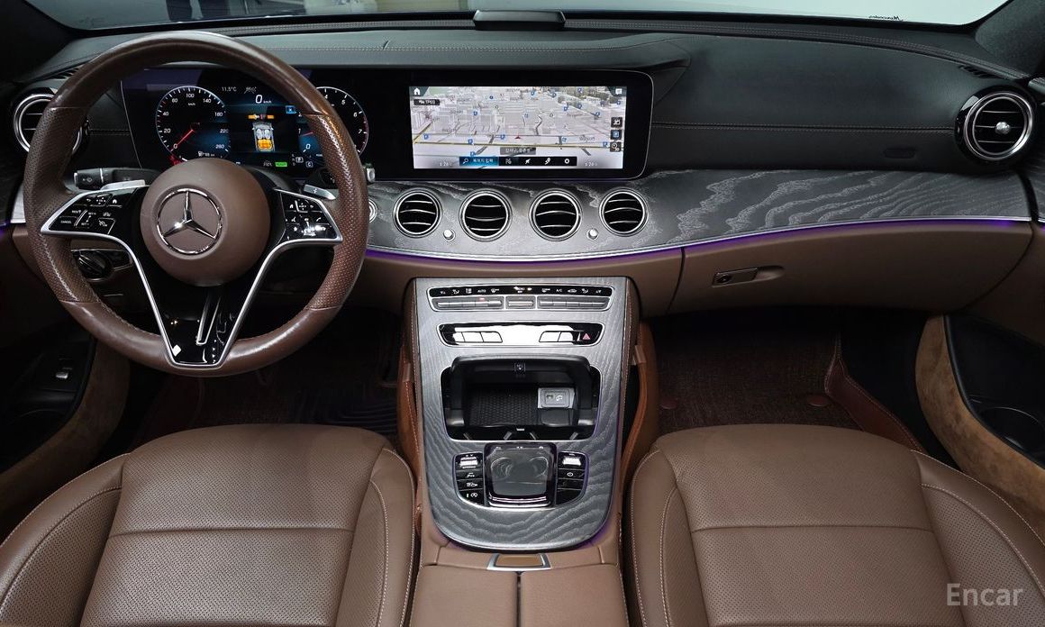  Mercedes-Benz E-Class