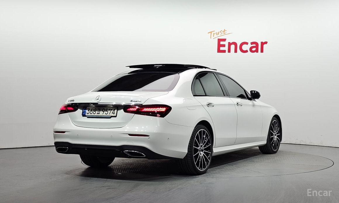  Mercedes-Benz E-Class