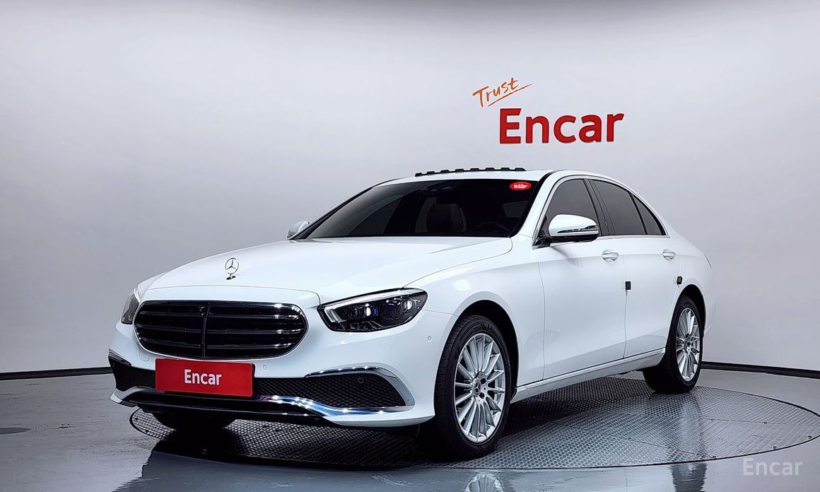  Mercedes-Benz E-Class