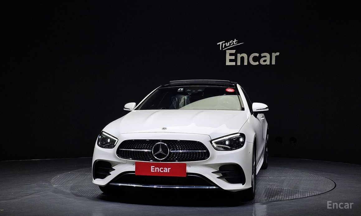  Mercedes-Benz E-Class