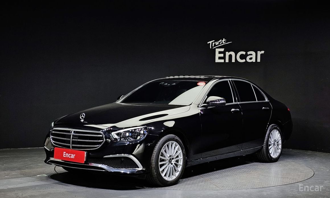  Mercedes-Benz E-Class