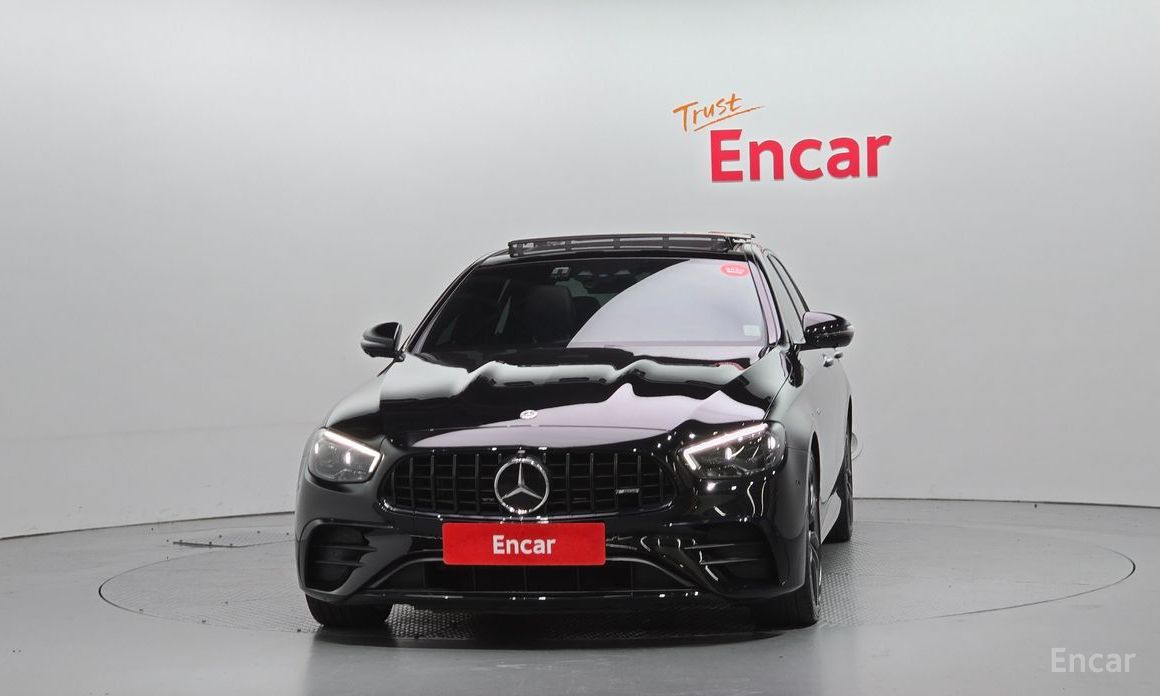  Mercedes-Benz E-Class