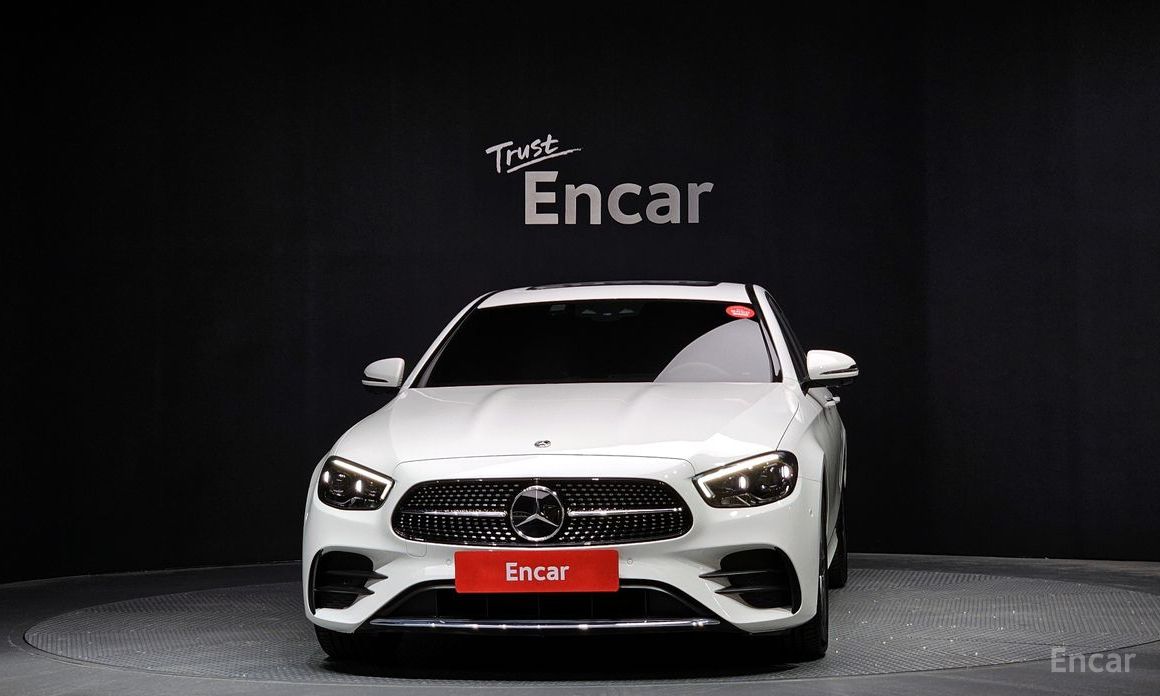  Mercedes-Benz E-Class