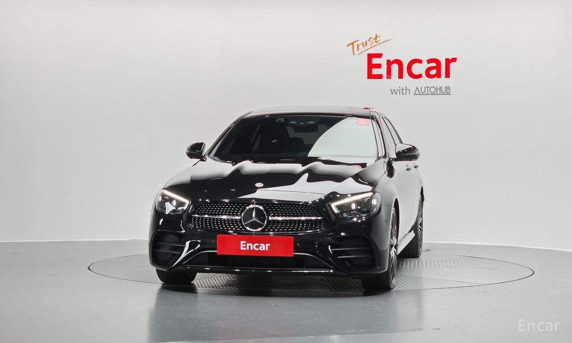  Mercedes-Benz E-Class