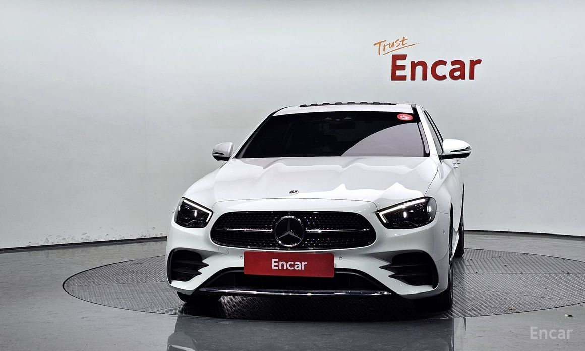  Mercedes-Benz E-Class