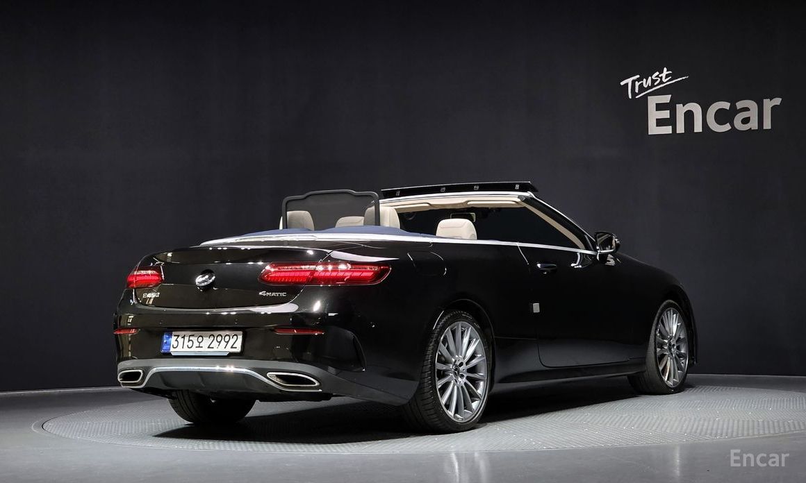  Mercedes-Benz E-Class