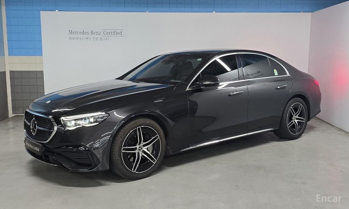  Mercedes-Benz E-Class