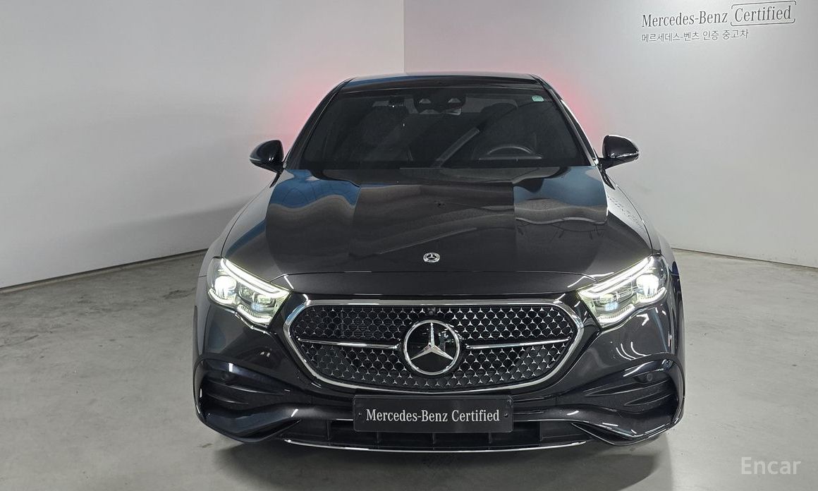  Mercedes-Benz E-Class