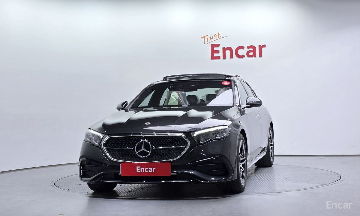  Mercedes-Benz E-Class