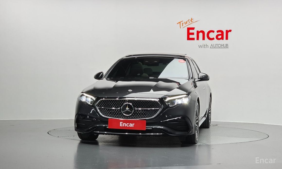  Mercedes-Benz E-Class