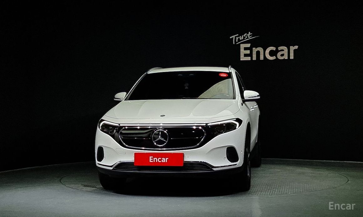  Mercedes-Benz EQA