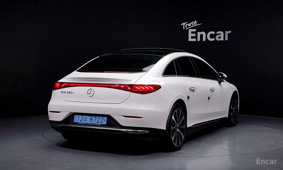  Mercedes-Benz EQE