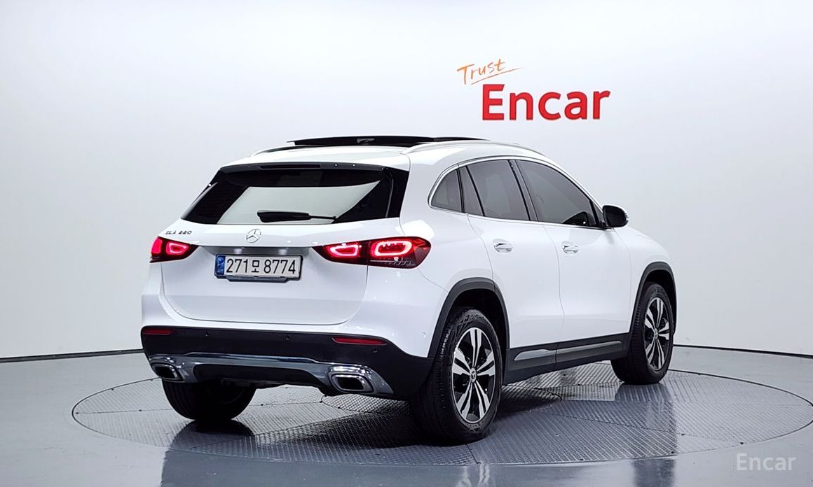  Mercedes-Benz GLA-Class