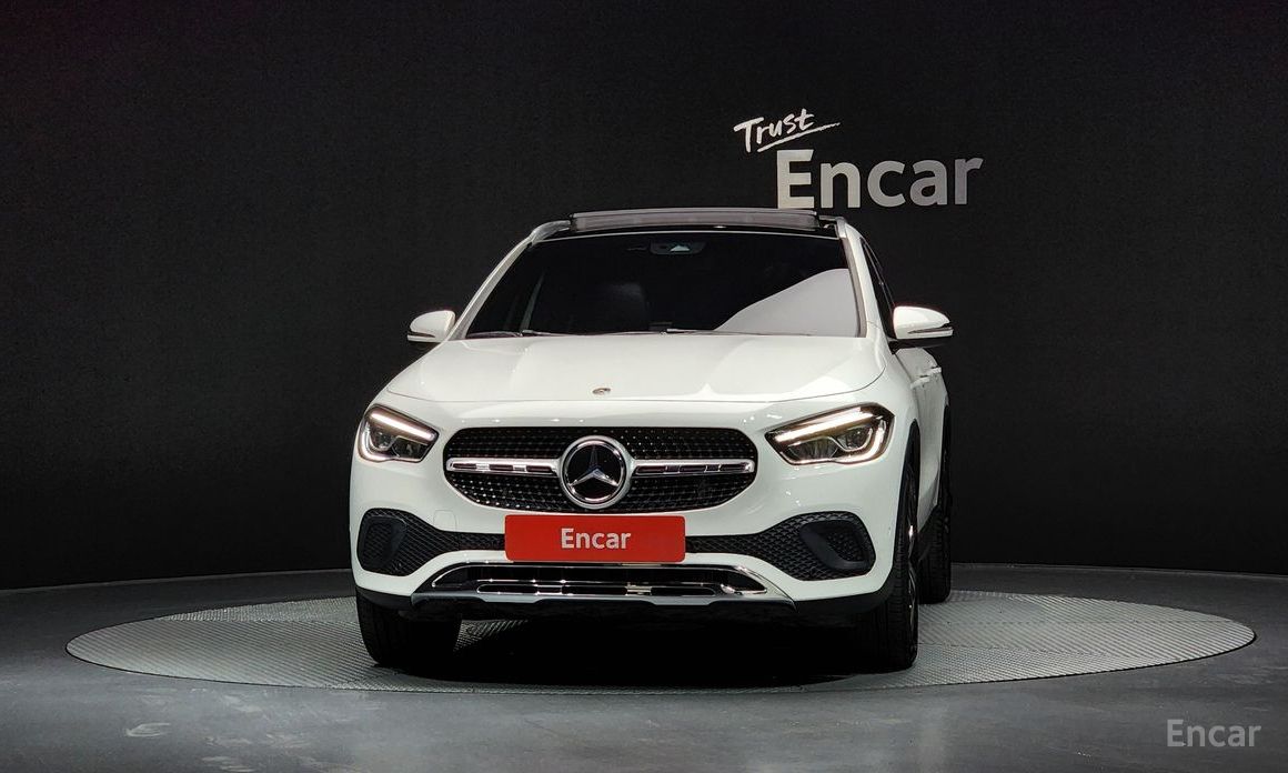  Mercedes-Benz GLA-Class