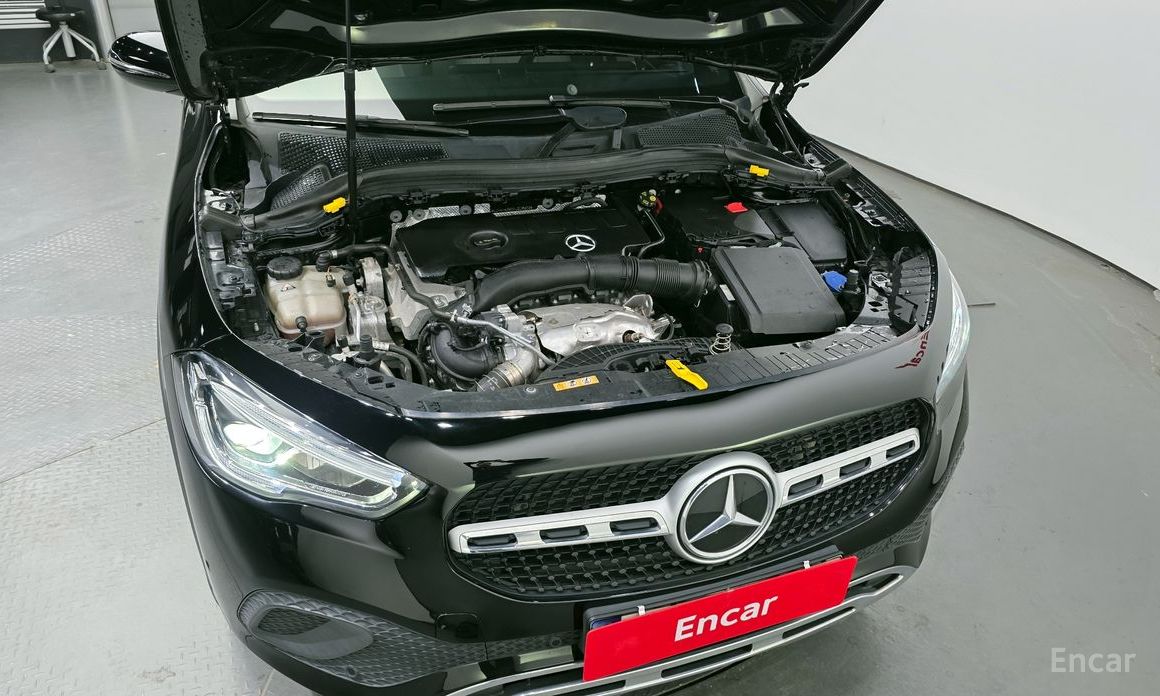  Mercedes-Benz GLA-Class