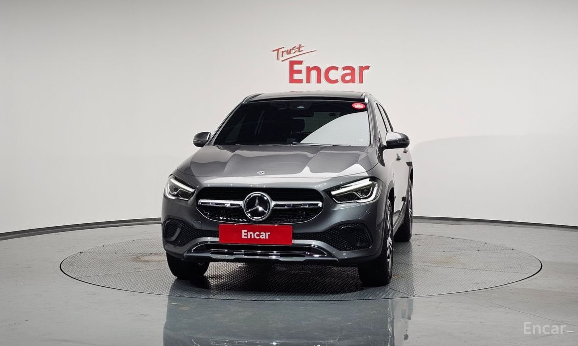  Mercedes-Benz GLA-Class
