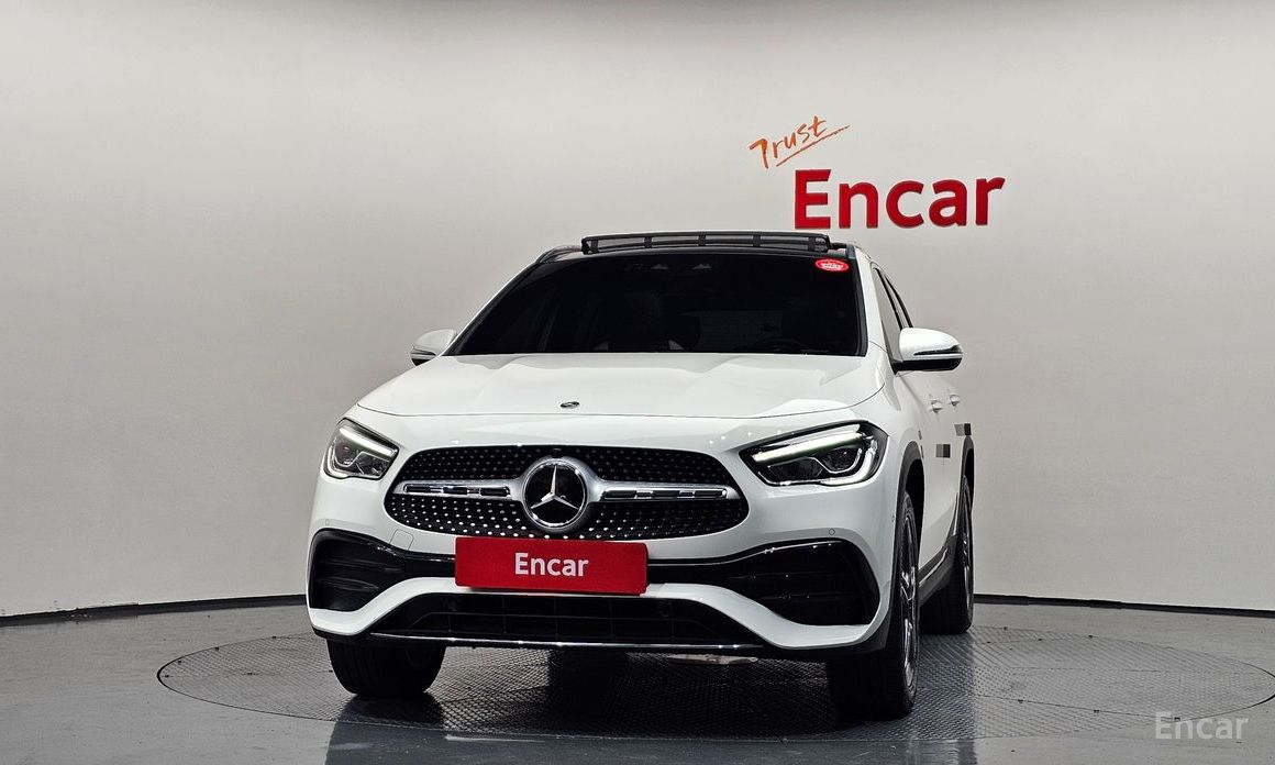  Mercedes-Benz GLA-Class