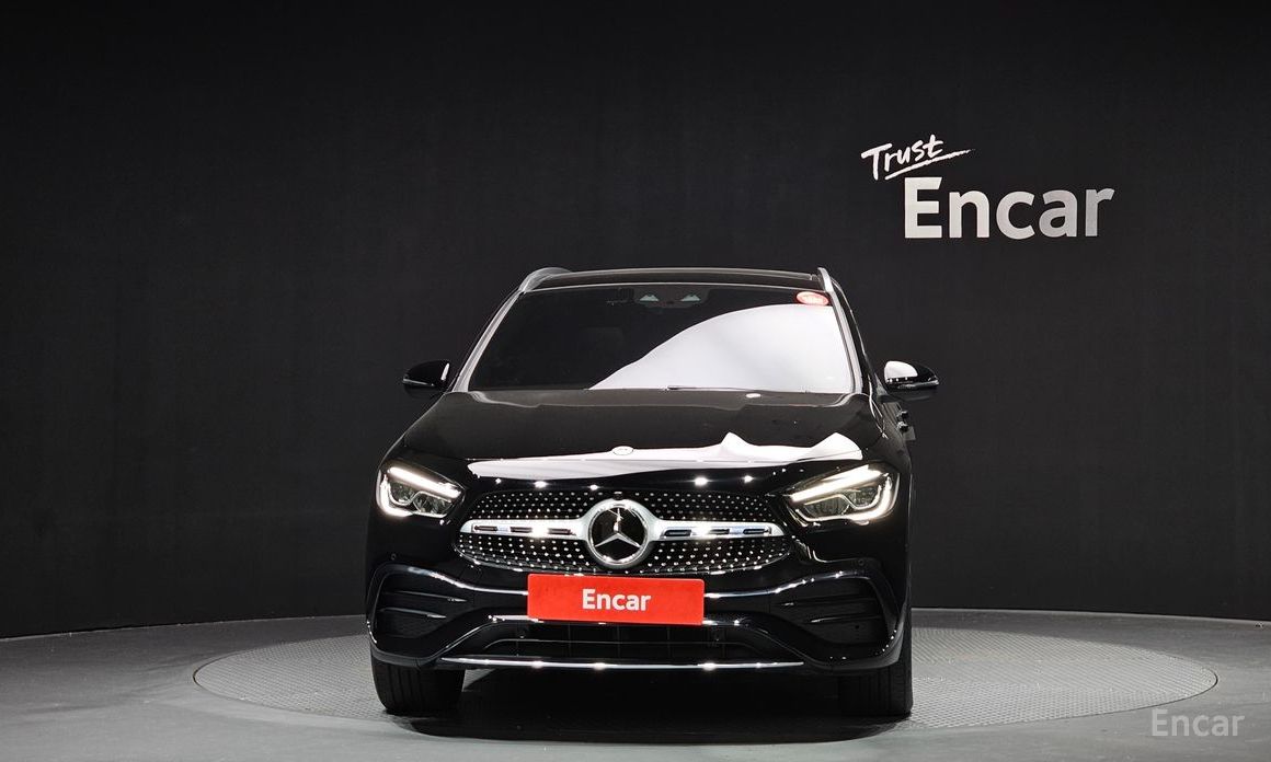  Mercedes-Benz GLA-Class