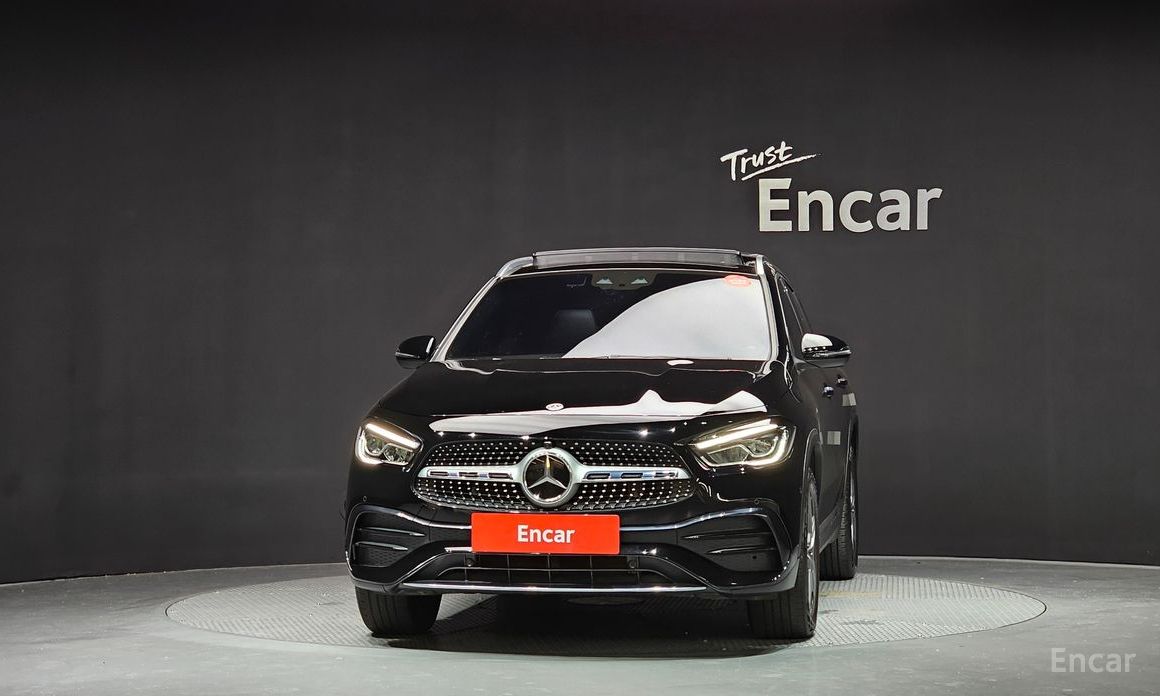  Mercedes-Benz GLA-Class