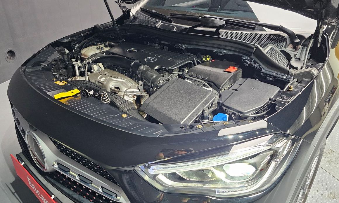  Mercedes-Benz GLA-Class