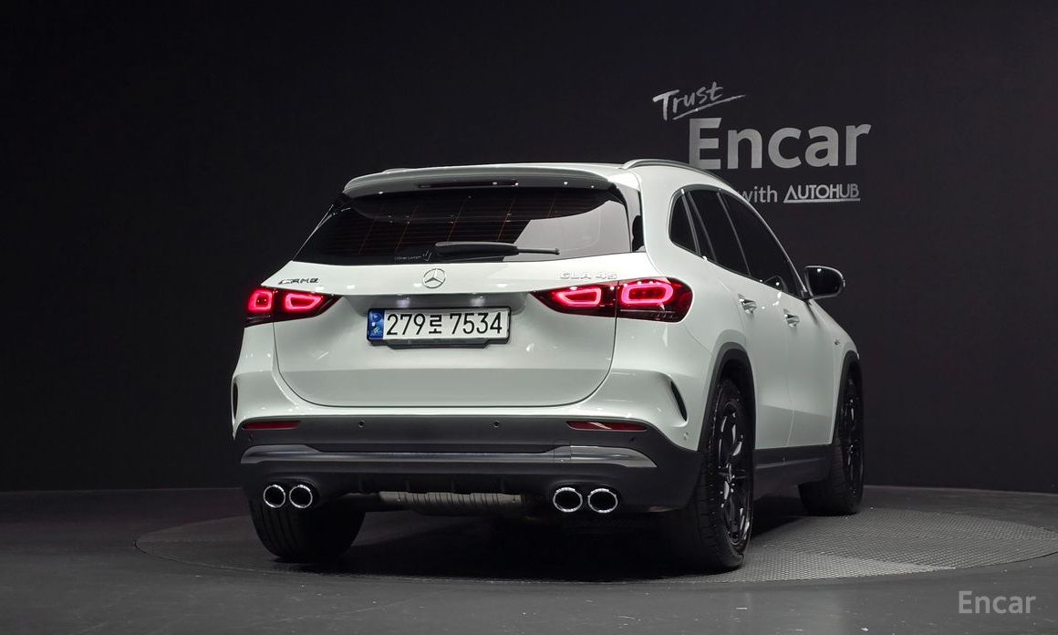  Mercedes-Benz GLA-Class