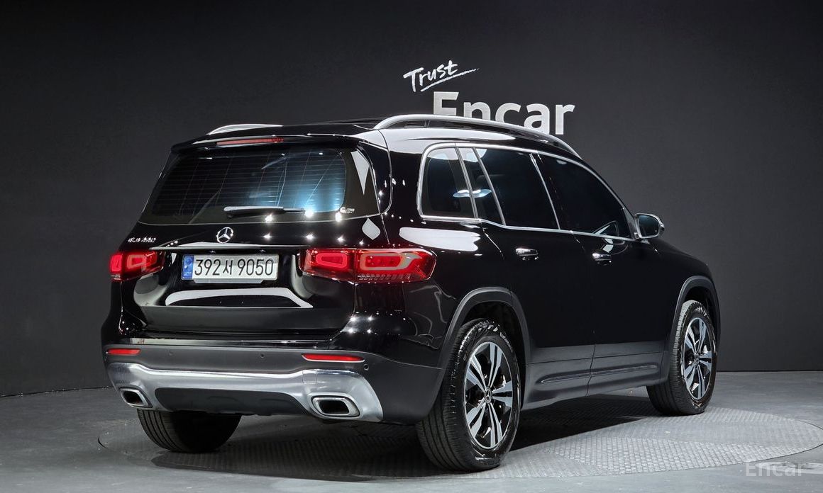  Mercedes-Benz GLB-Class