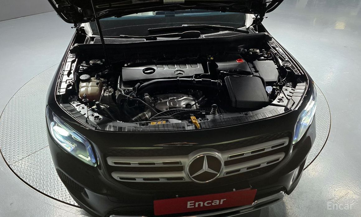  Mercedes-Benz GLB-Class