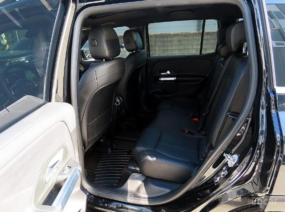  Mercedes-Benz GLB-Class