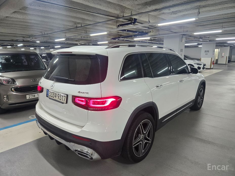  Mercedes-Benz GLB-Class