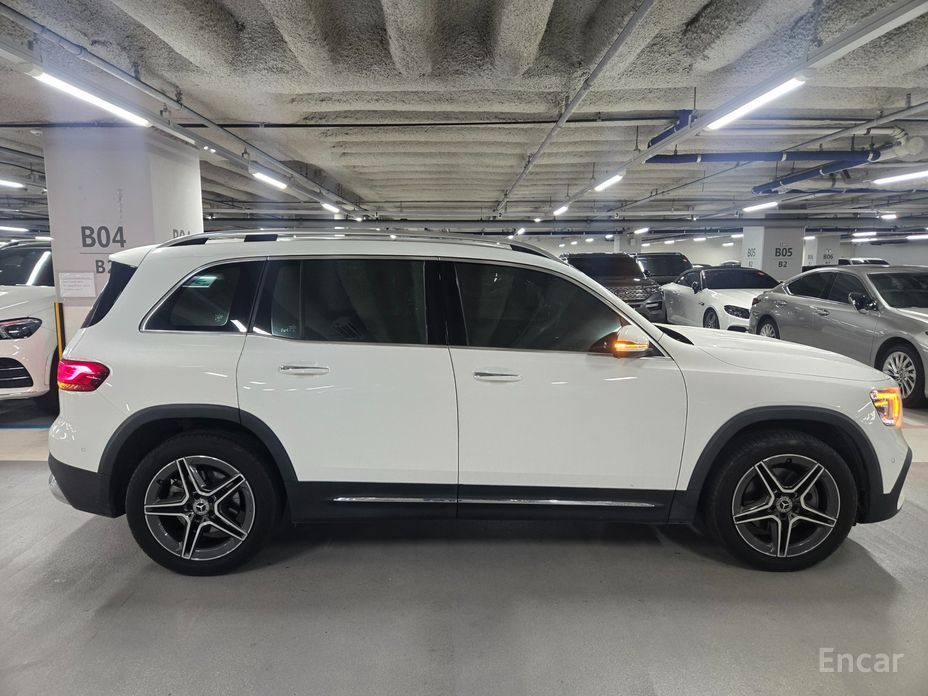  Mercedes-Benz GLB-Class