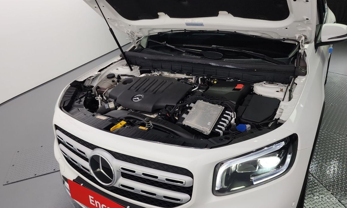  Mercedes-Benz GLB-Class