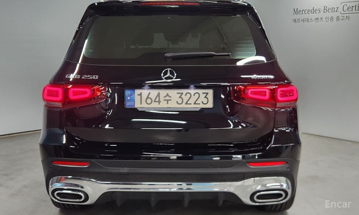  Mercedes-Benz GLB-Class