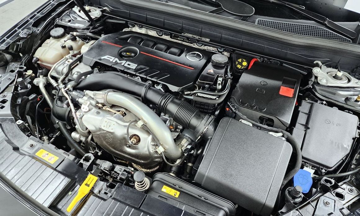  Mercedes-Benz GLB-Class