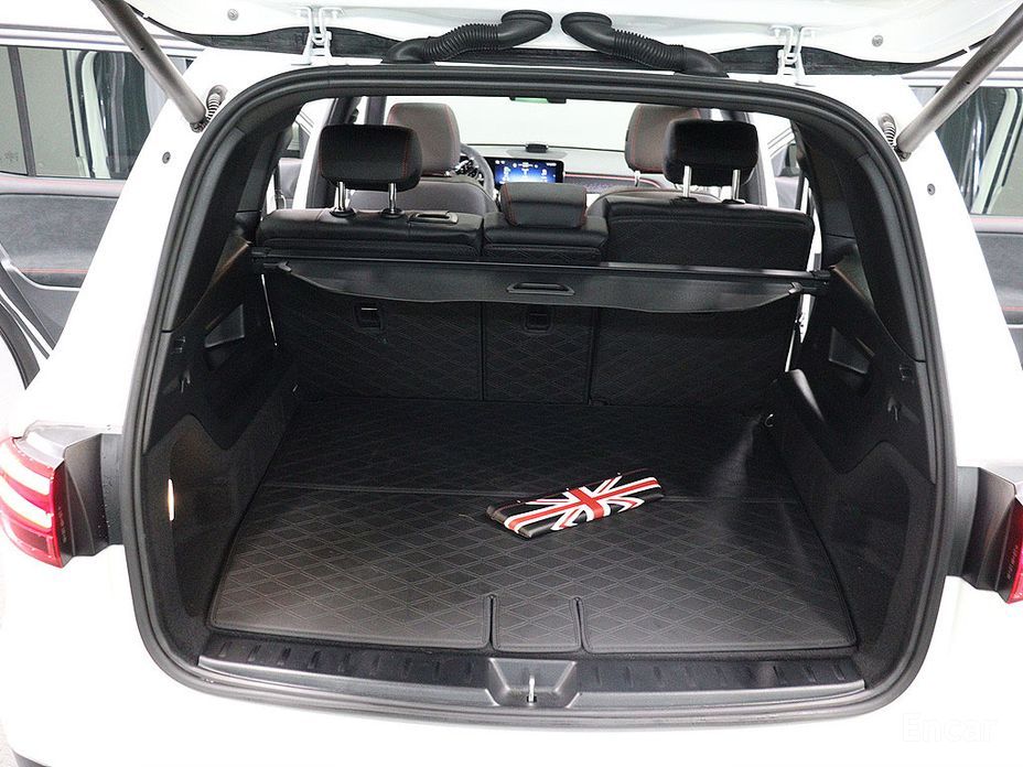  Mercedes-Benz GLB-Class