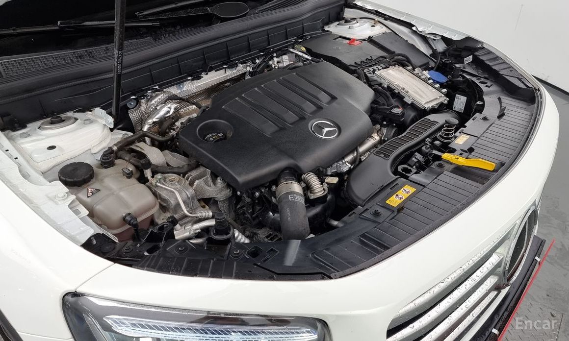  Mercedes-Benz GLB-Class