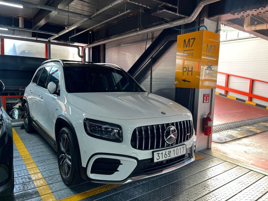  Mercedes-Benz GLB-Class