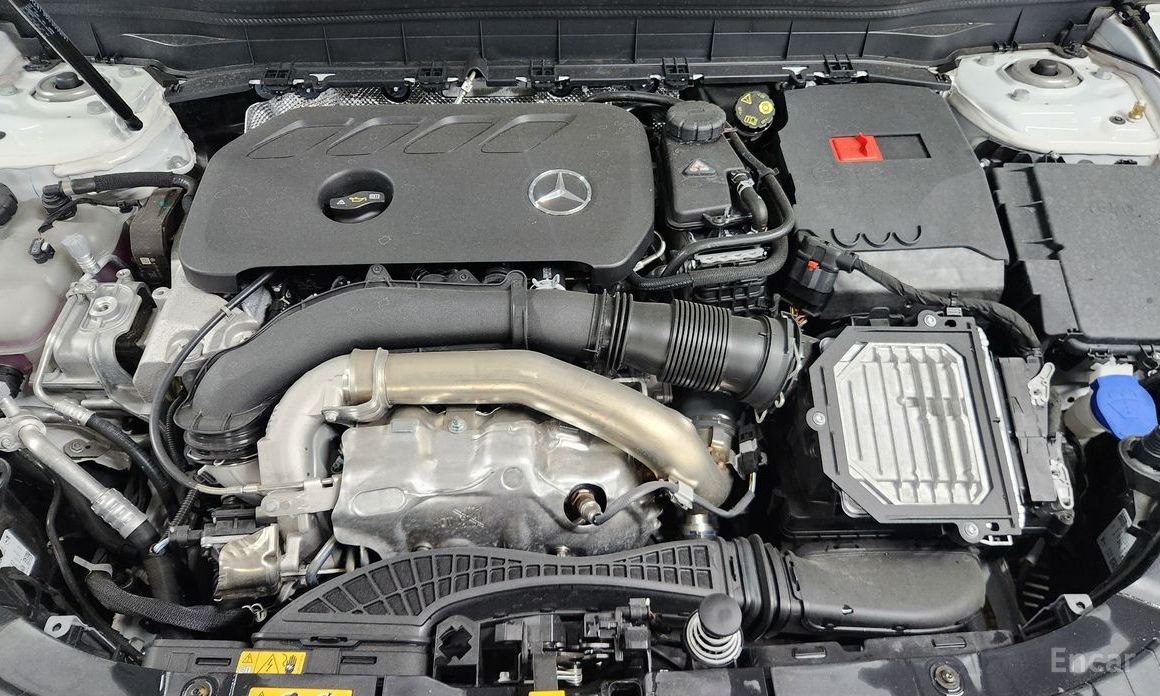  Mercedes-Benz GLB-Class