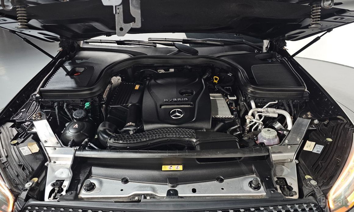  Mercedes-Benz GLC-Class