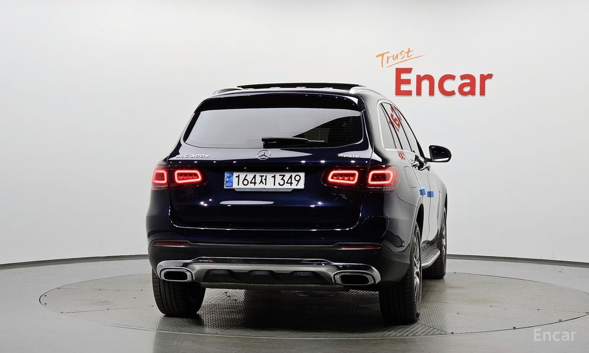  Mercedes-Benz GLC-Class