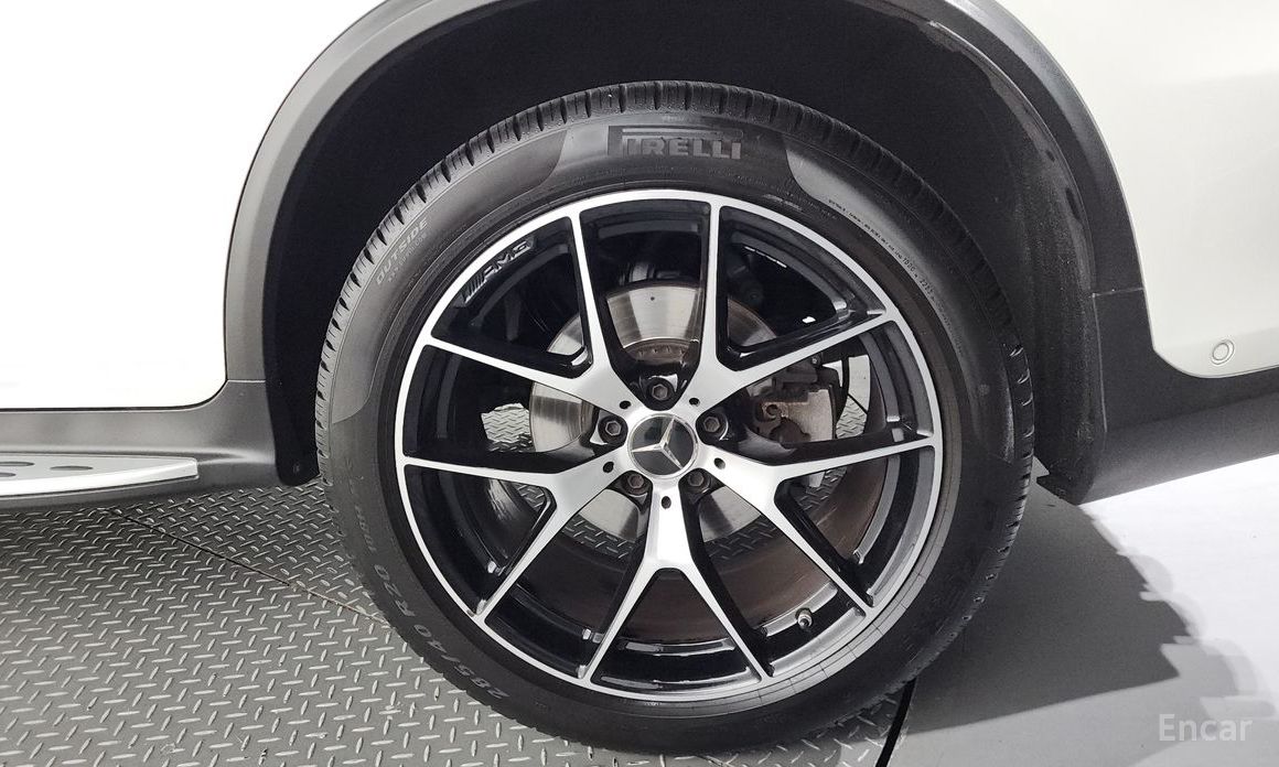  Mercedes-Benz GLC-Class