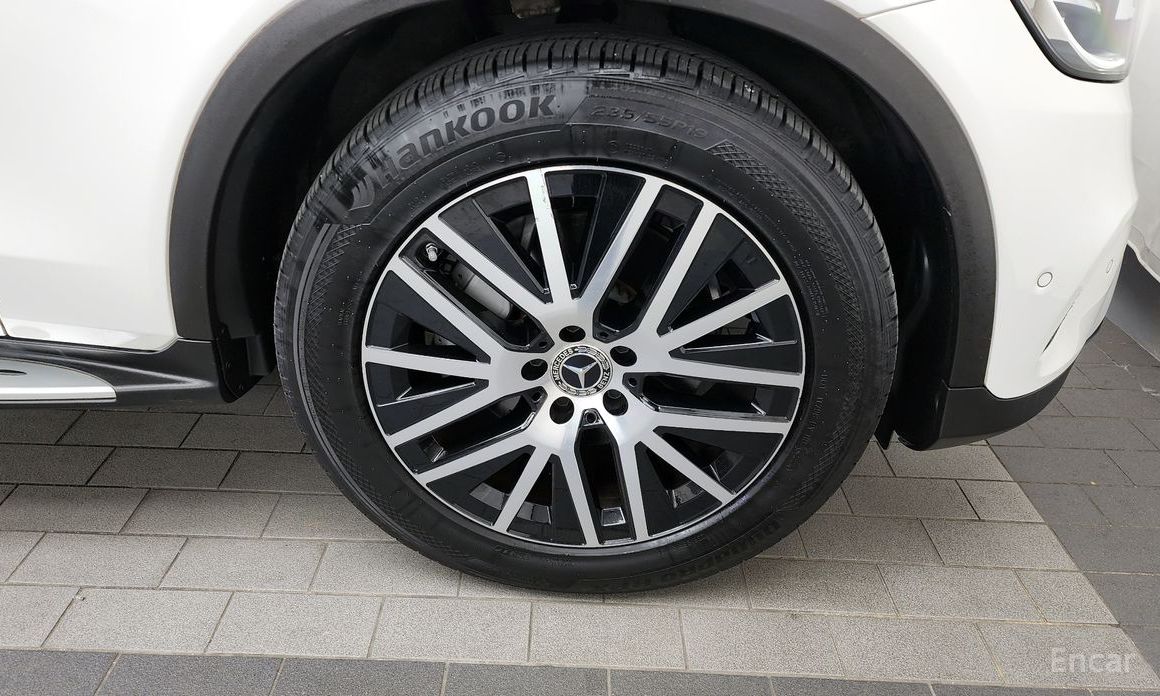  Mercedes-Benz GLC-Class