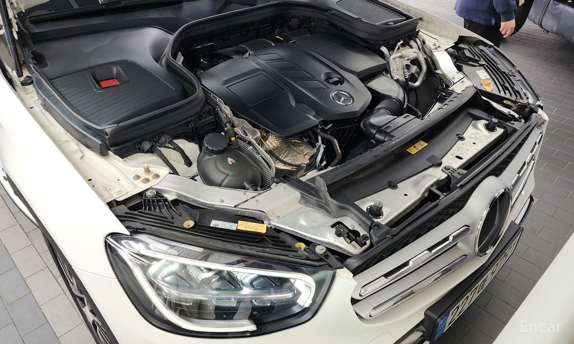  Mercedes-Benz GLC-Class