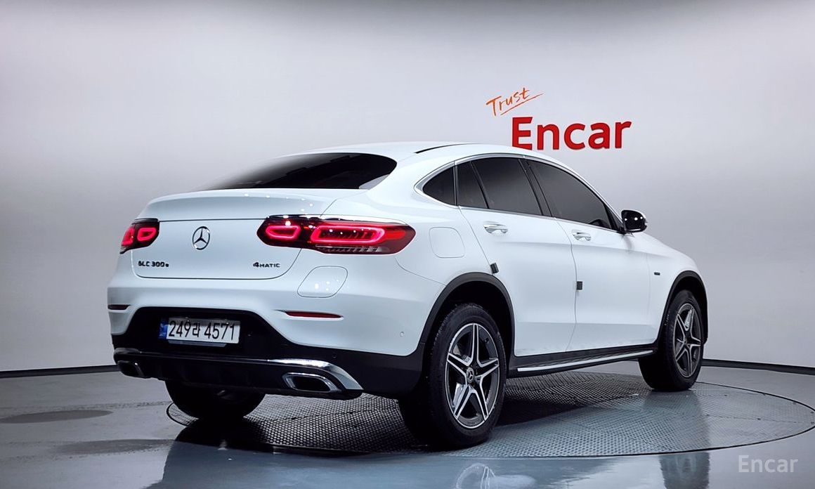  Mercedes-Benz GLC-Class