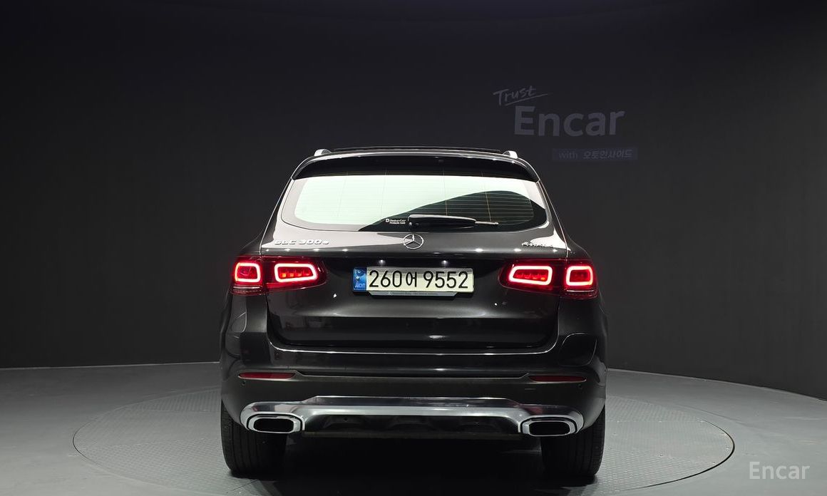  Mercedes-Benz GLC-Class