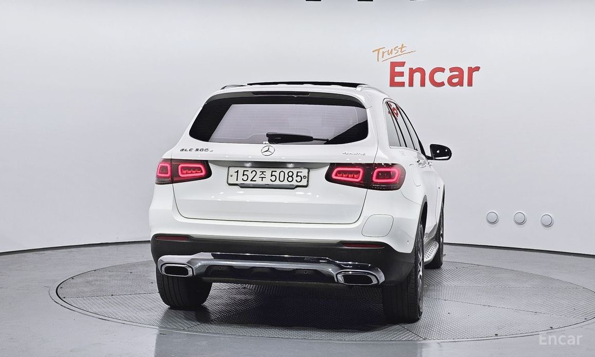  Mercedes-Benz GLC-Class