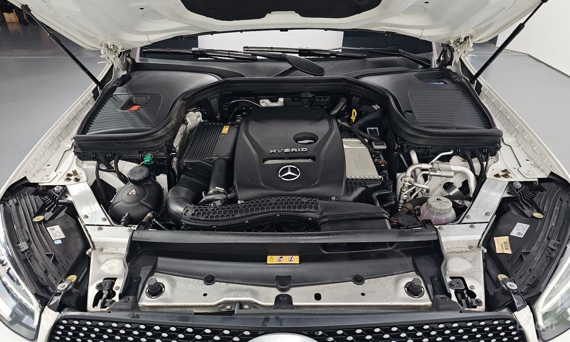  Mercedes-Benz GLC-Class