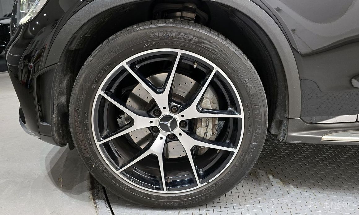  Mercedes-Benz GLC-Class