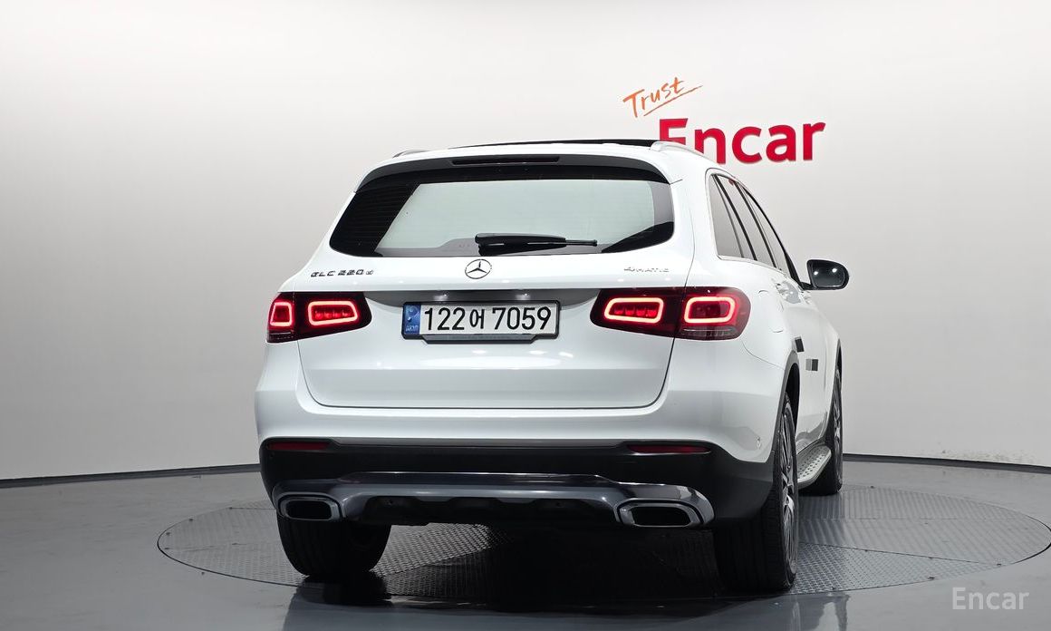  Mercedes-Benz GLC-Class